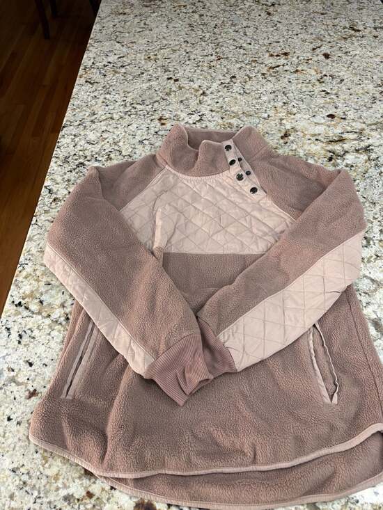 Abercrombie & Fitch Tops - Abercrombie & Fitch Quilted Fleece Pullover Size M Pink Snap Neck Sweatshirt